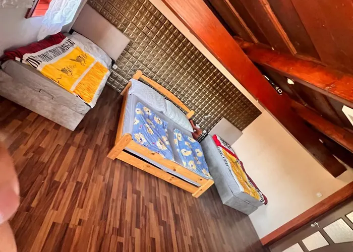Konukevi Yurek Vendeghaz Girincs